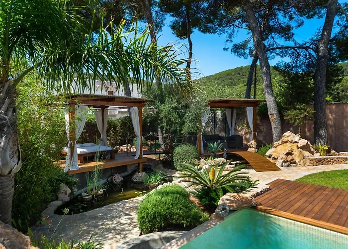 Casa Es Pins * Santa Eularia des Riu