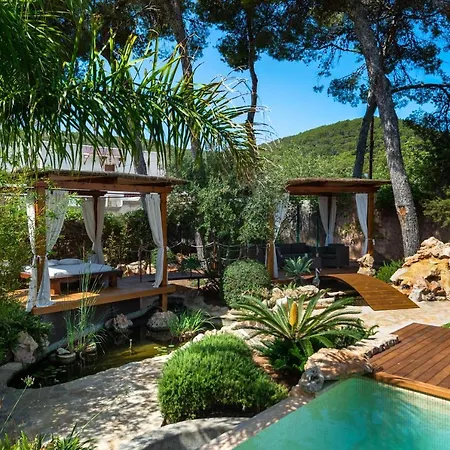 Casa Es Pins * Santa Eularia des Riu