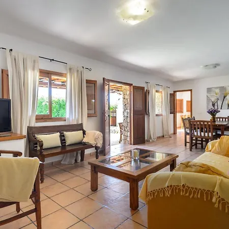 Casa Es Pins Santa Eularia des Riu